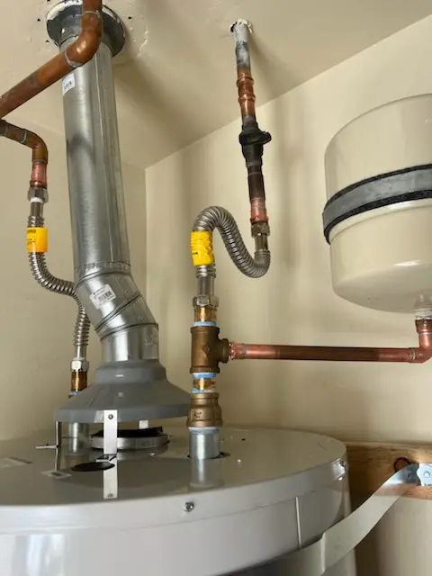 Water heater installation and plumbing repair in Scitico